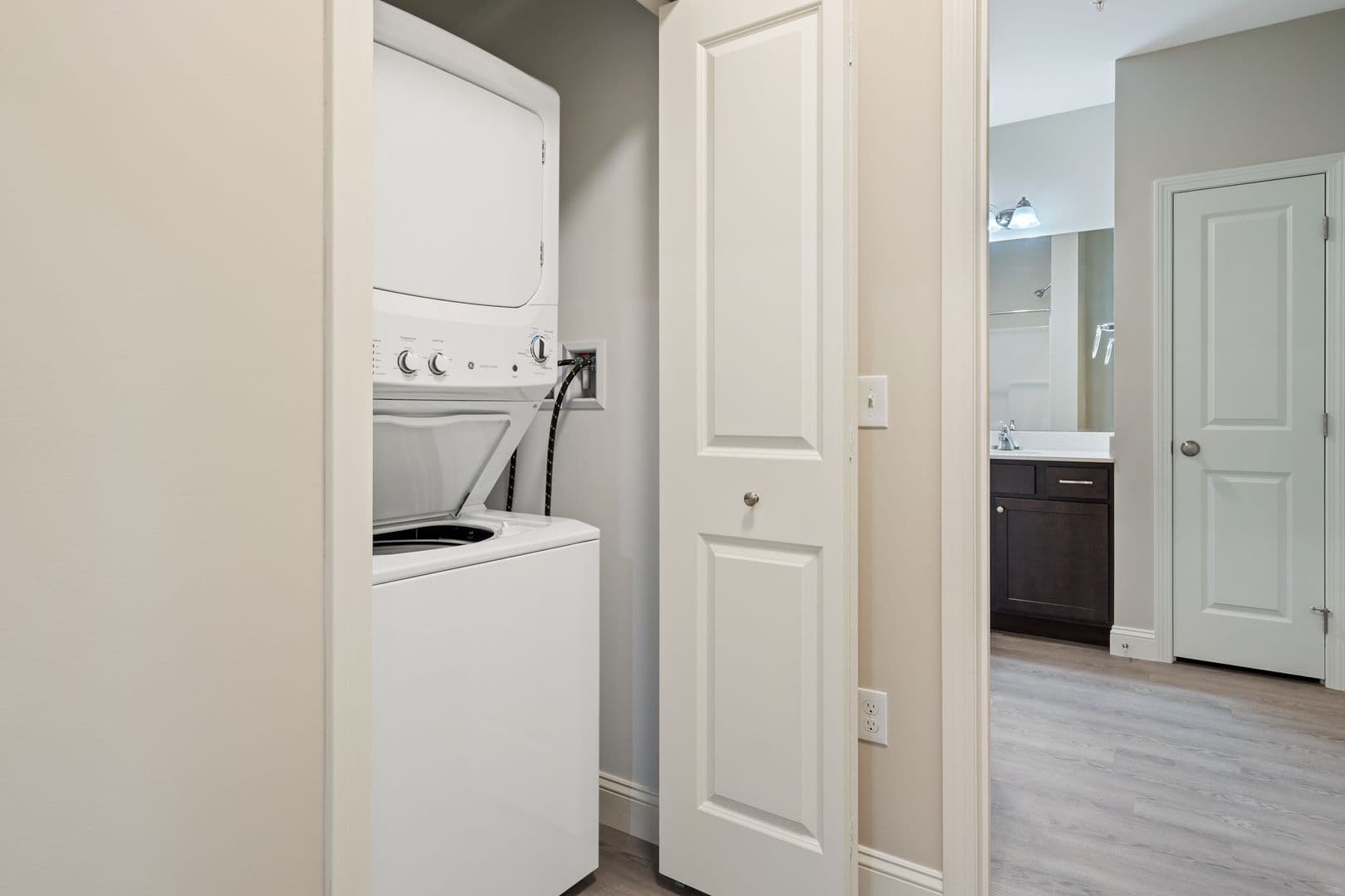 Merrimack Apartment: 41 - 43  Bowers Landing Drive