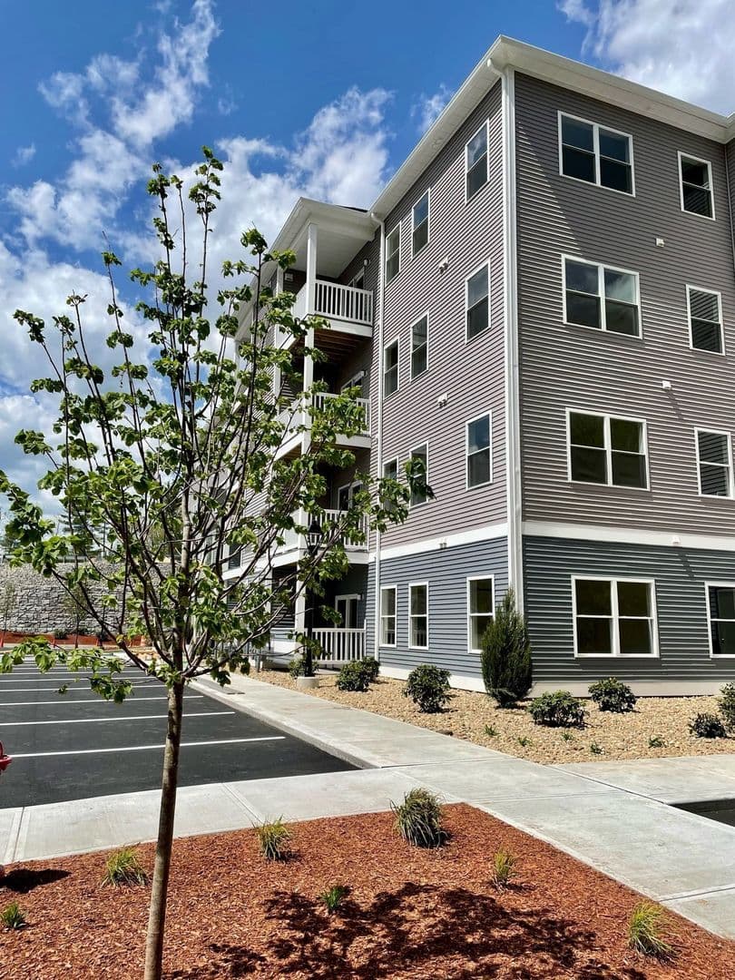 Merrimack Apartment: 41 - 43  Bowers Landing Drive