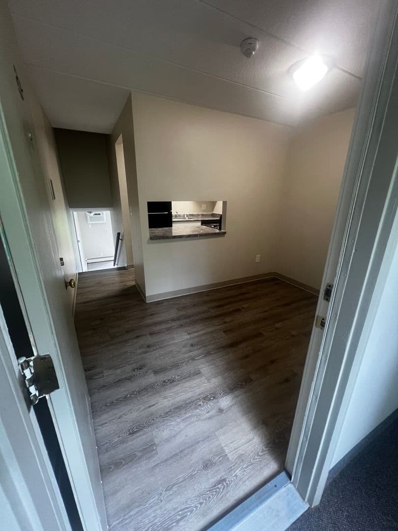 Wakefield Apartment: 11 Bartley  Street