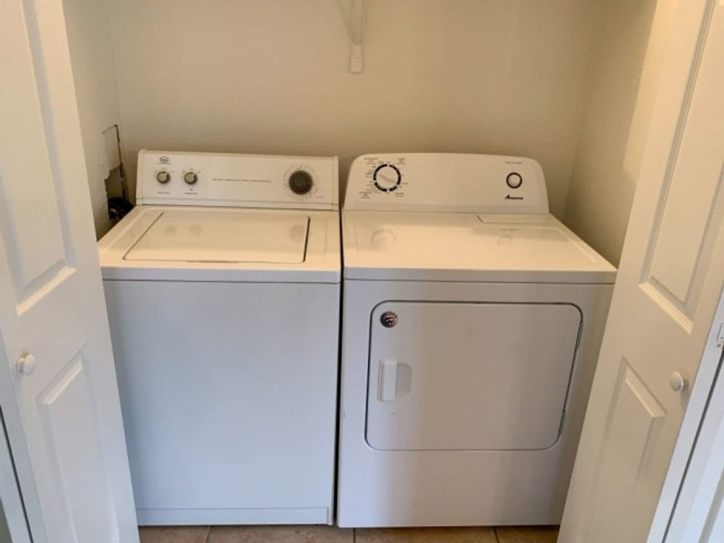 Tucson Apartment: 9111 E Broadway