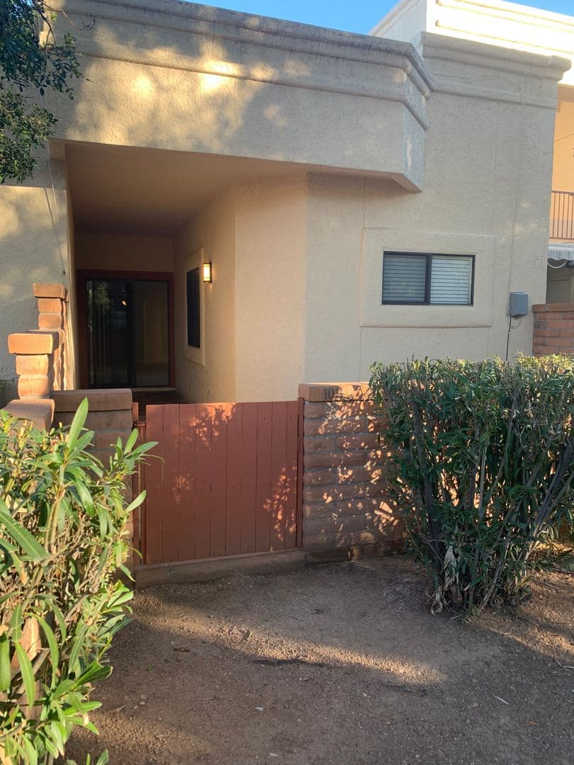 Tucson Apartment: 10148 E Chevelon St