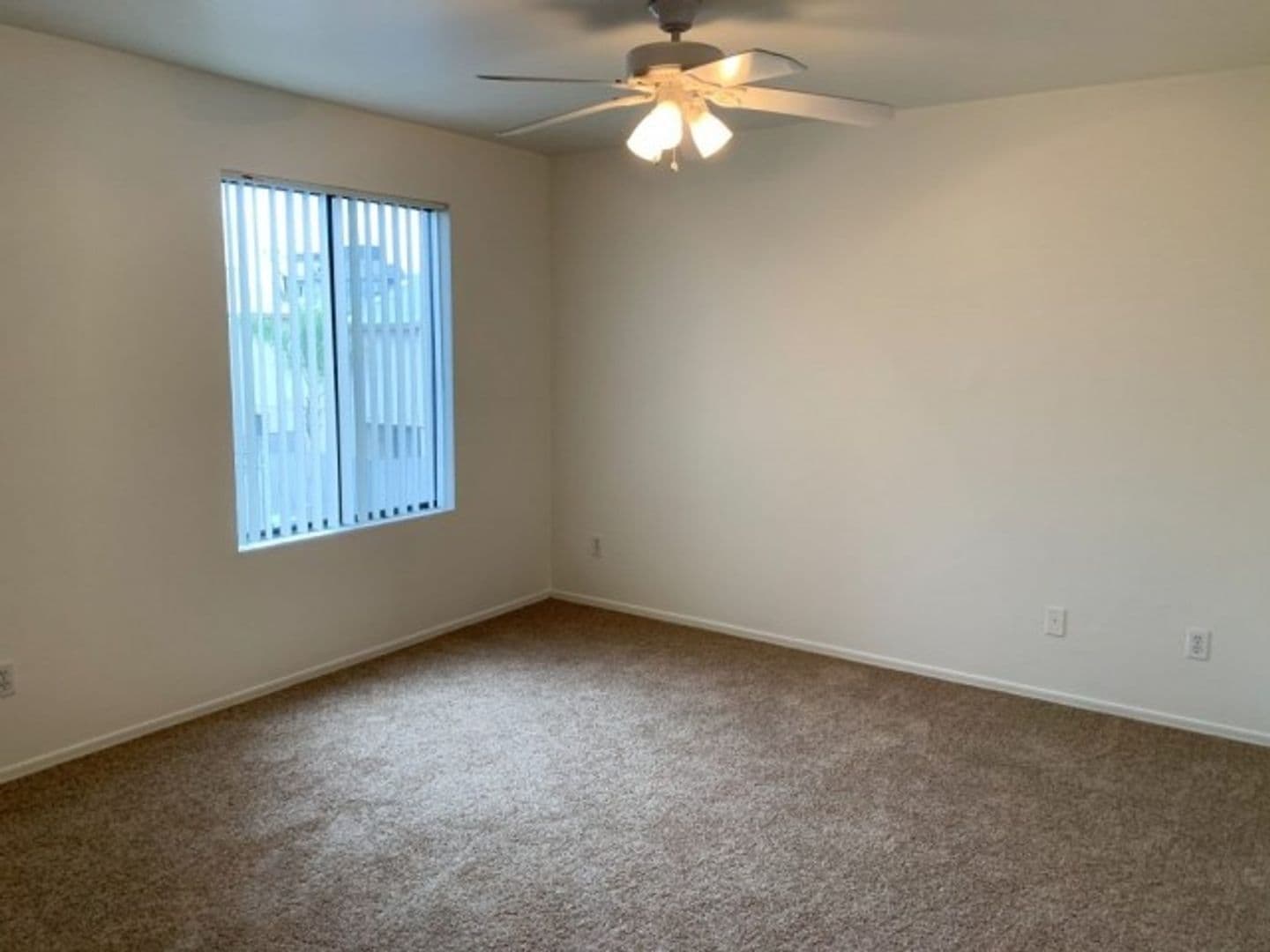 Tucson Apartment: 9111 E Broadway