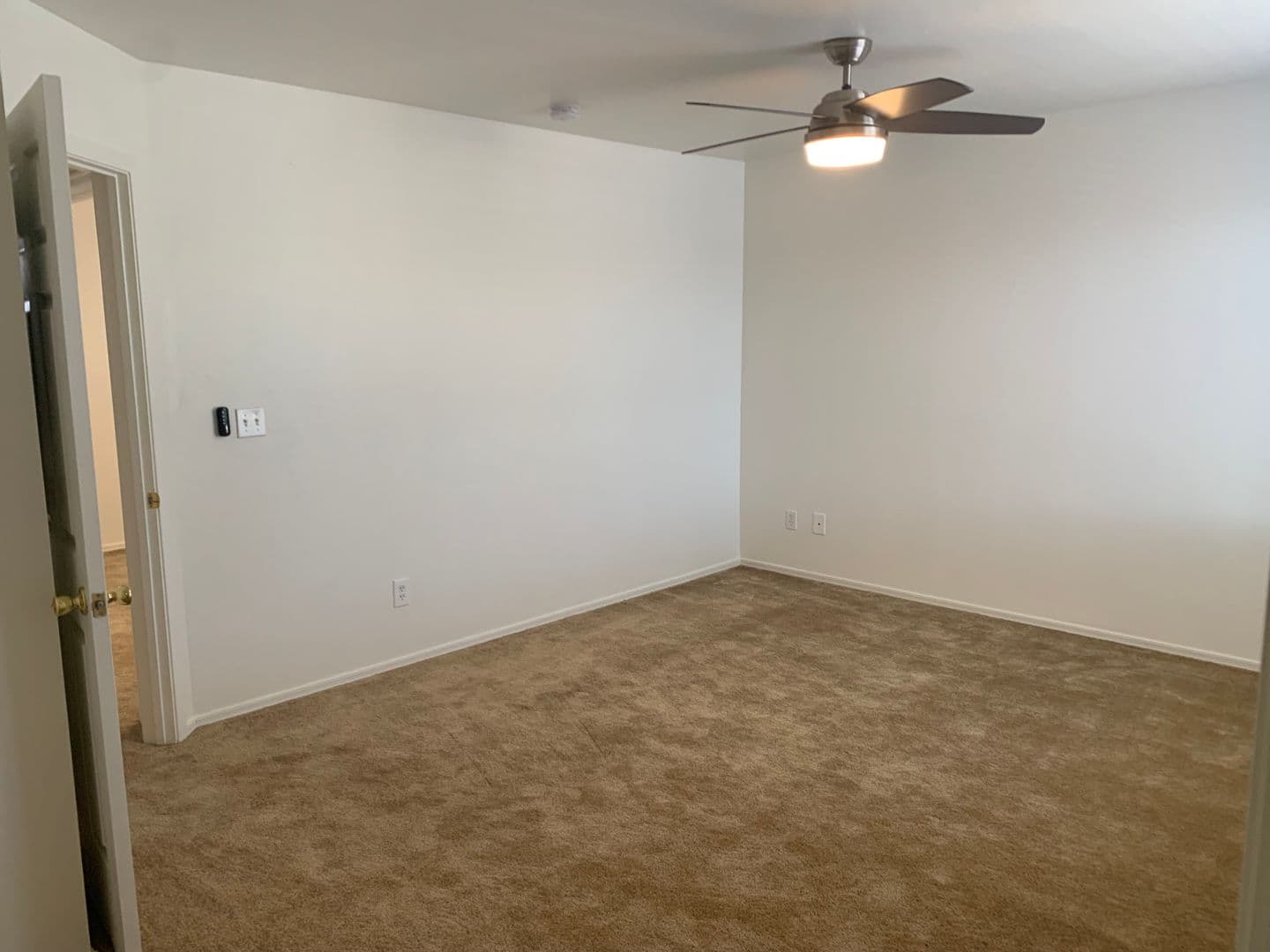 Tucson Apartment: 9111 E Broadway