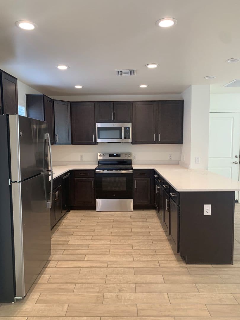 Tucson Apartment: 8315 E Golf Links