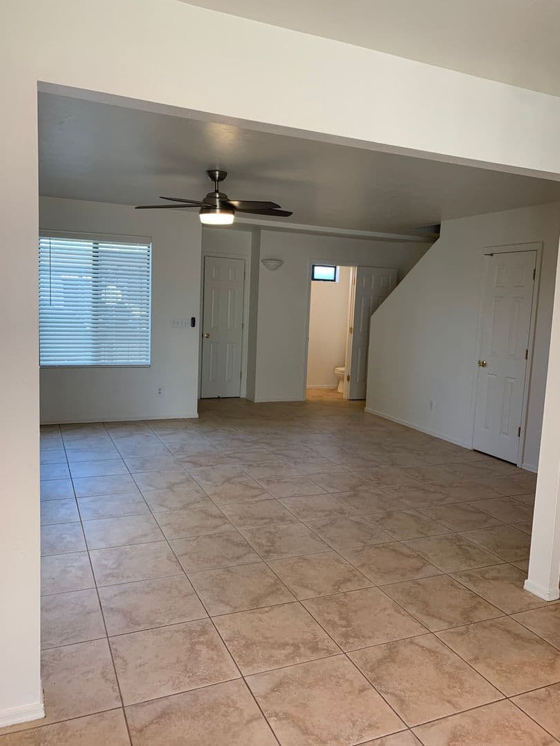 Tucson Apartment: 9111 E Broadway