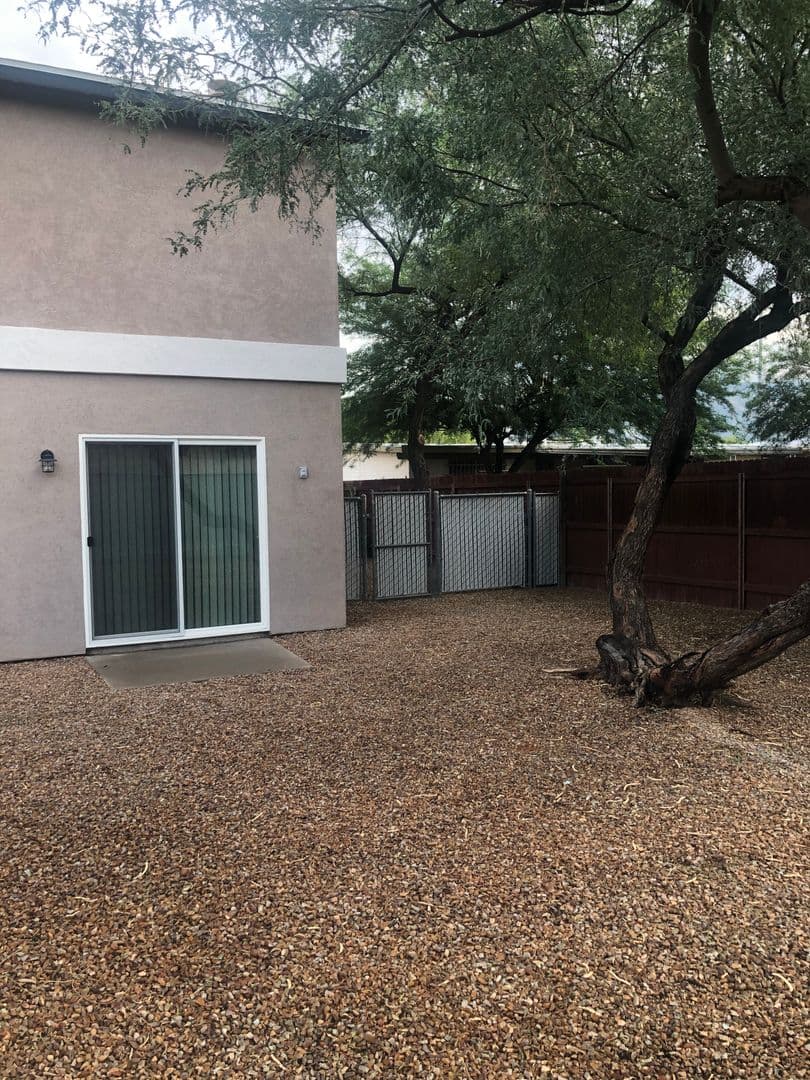 Tucson Apartment: 130 E Mills Drive