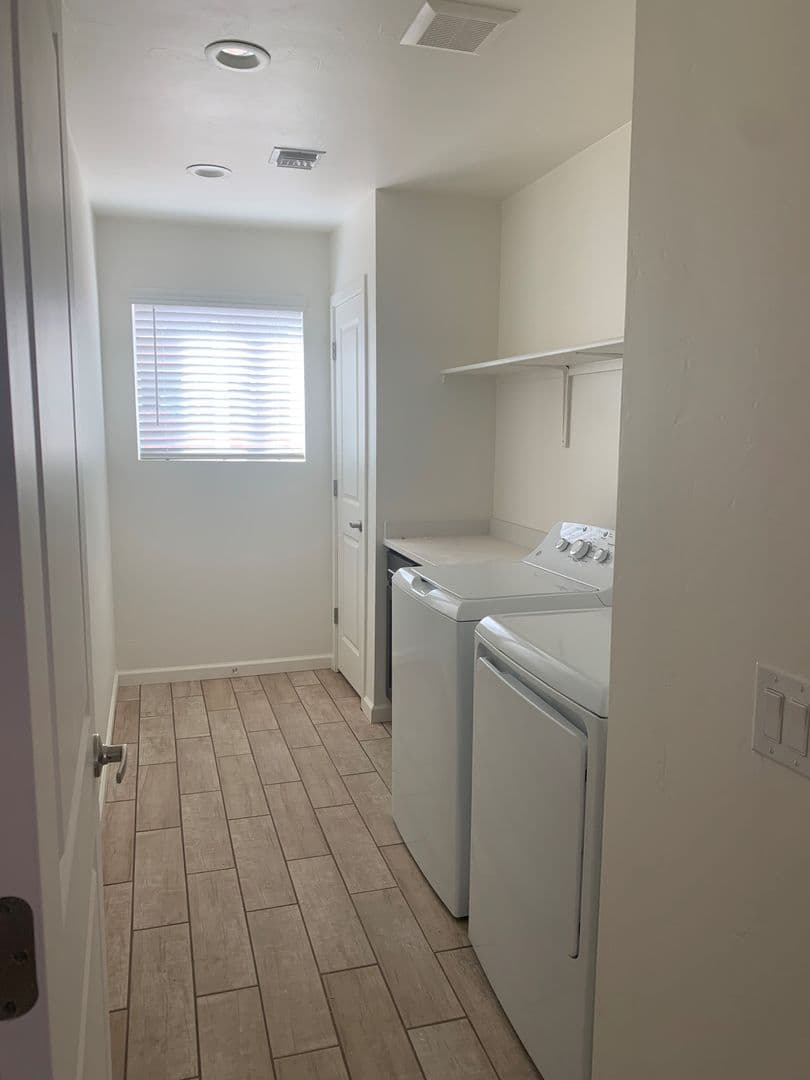 Tucson Apartment: 8315 E Golf Links
