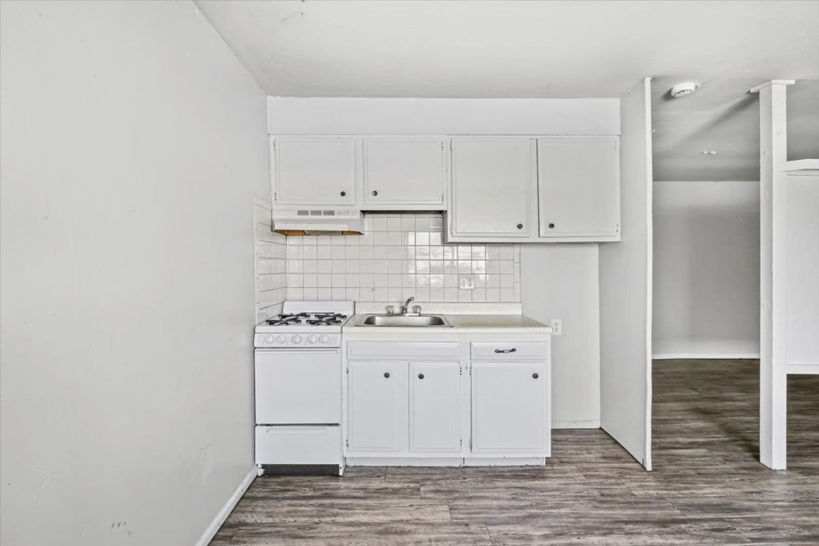 Normal Apartment: 1208 Major