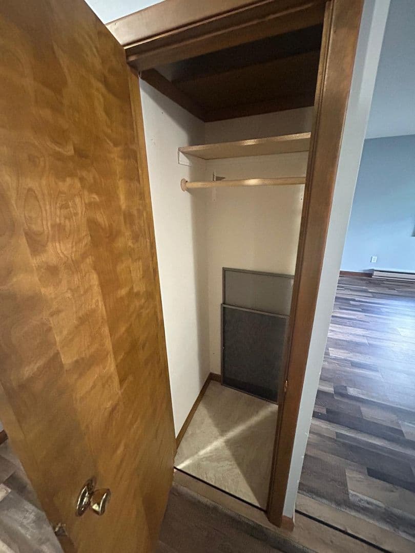 Chenoa House: 31453 Burt Ct.