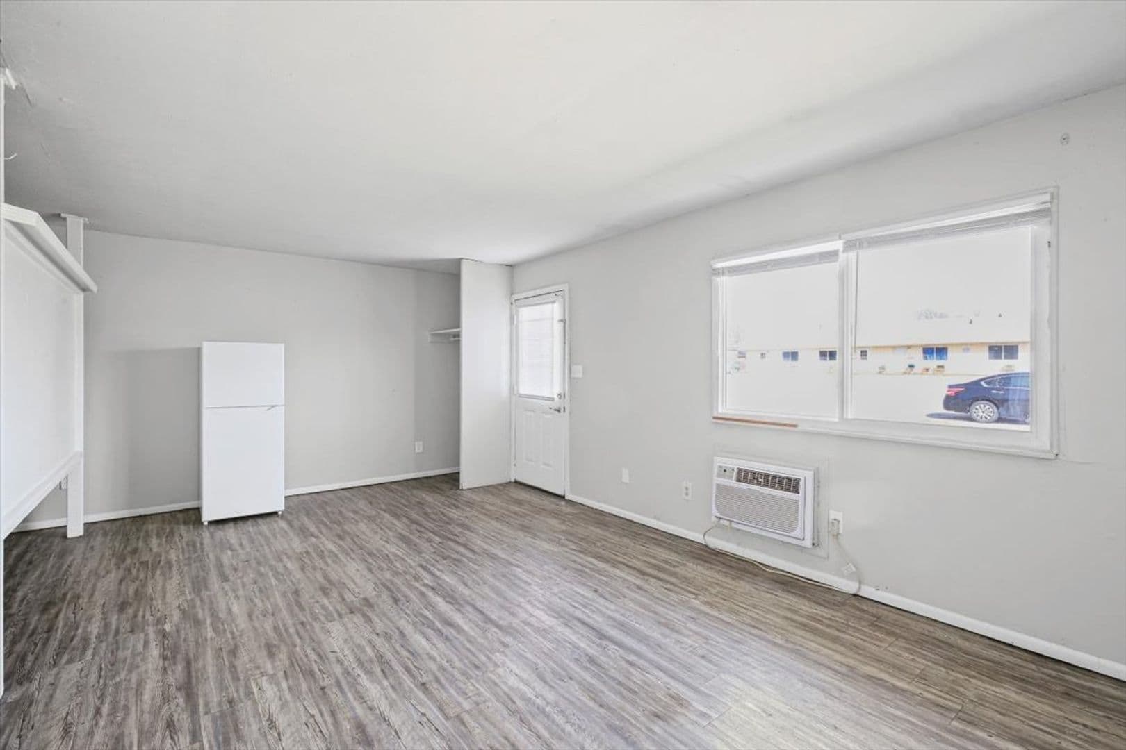 Normal Apartment: 1208 Major