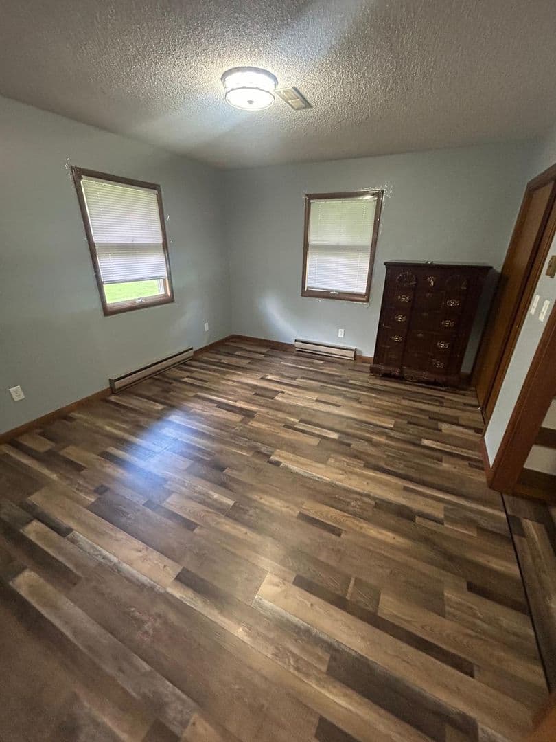 Chenoa House: 31453 Burt Ct.