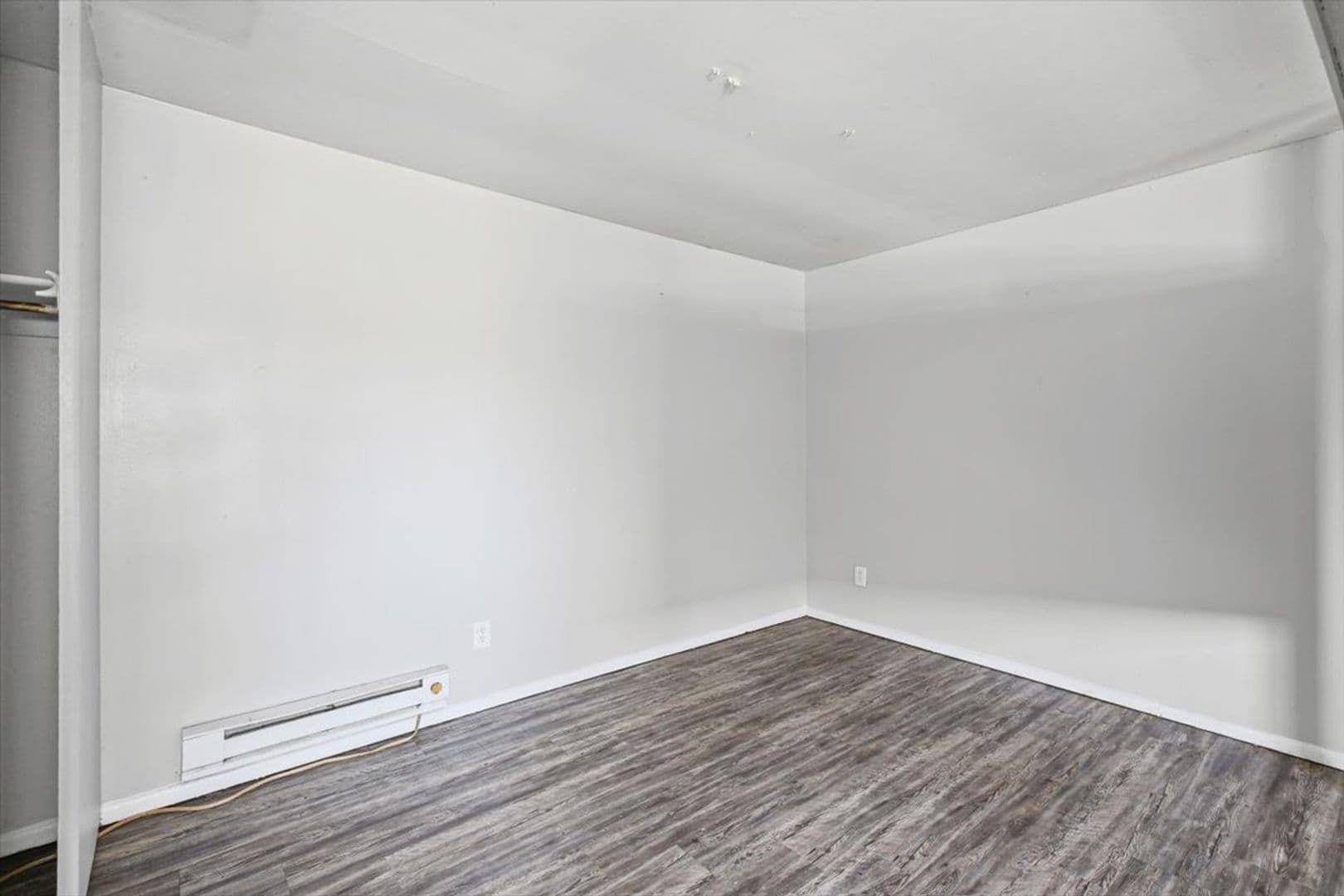Normal Apartment: 1208 Major