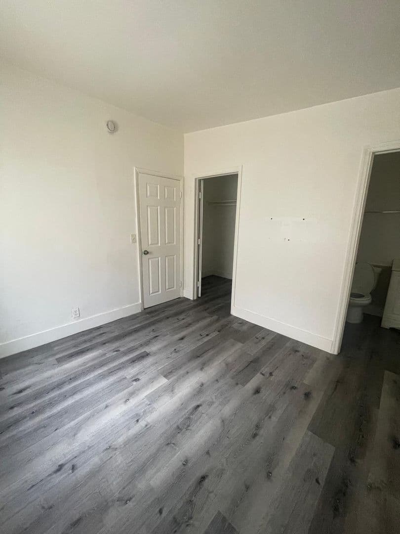 Boynton Beach Apartment: 320 NE 13th Ave