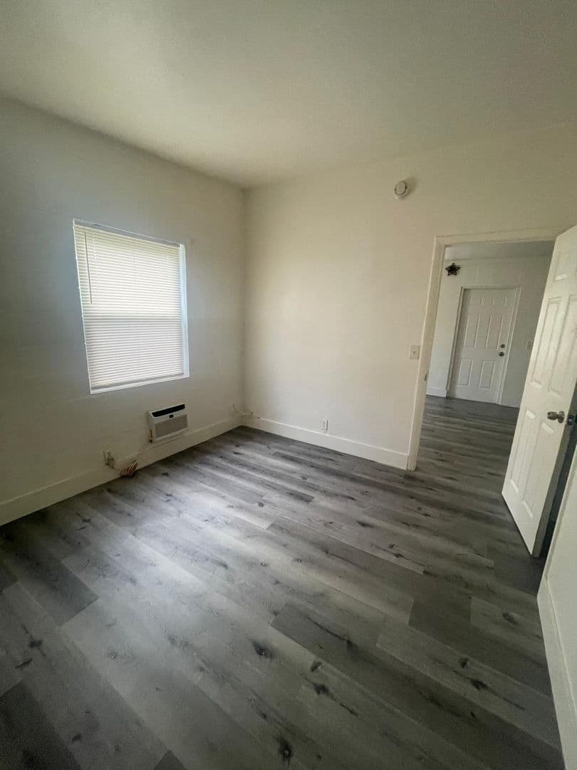Boynton Beach Apartment: 320 NE 13th Ave