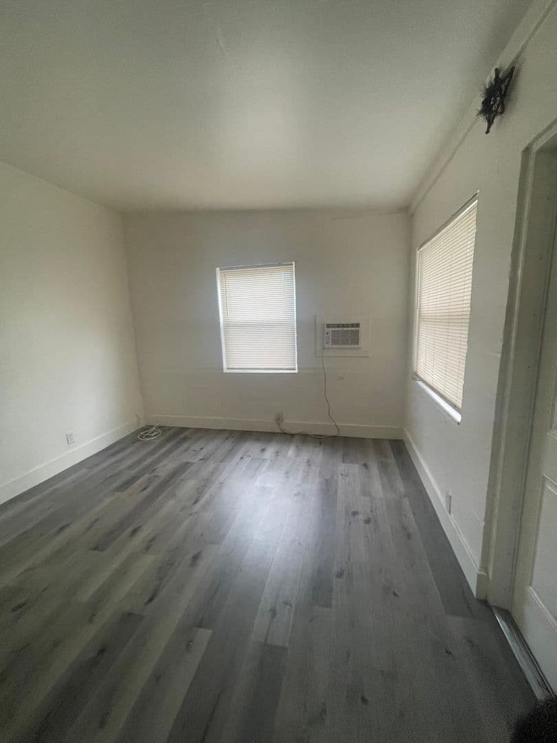 Boynton Beach Apartment: 320 NE 13th Ave
