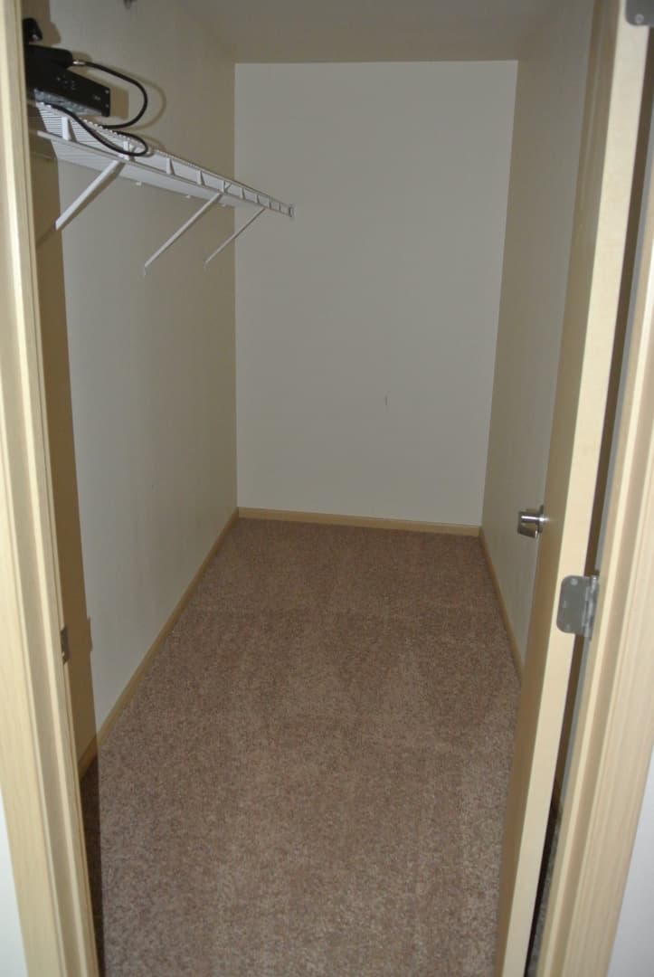 Fargo Apartment: 21 8th St N