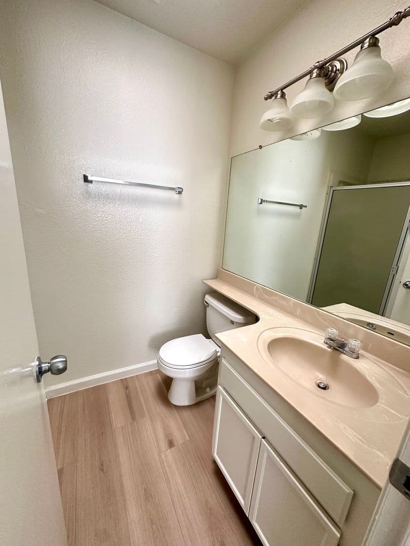 San Diego Apartment: 3175 Cauby St.
