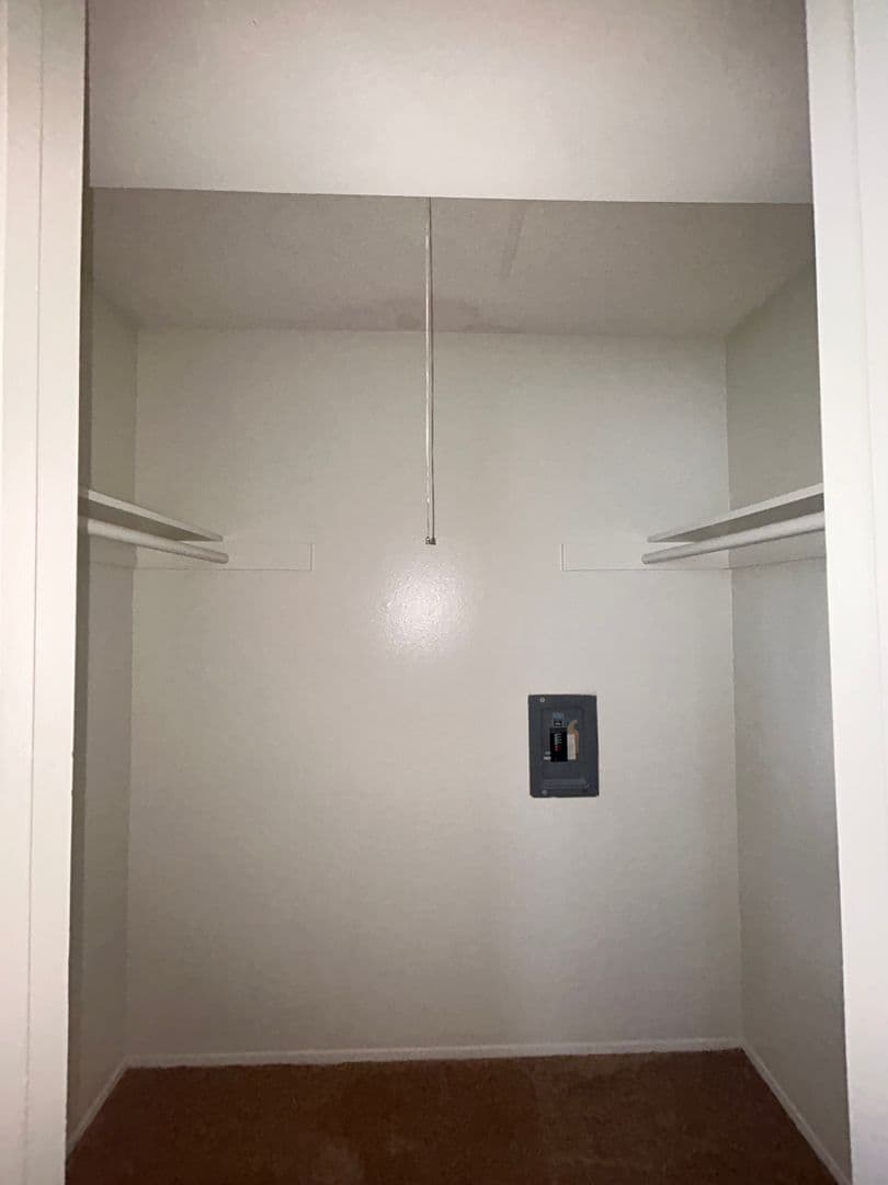 La Mesa Apartment: 7482 Mohawk Street