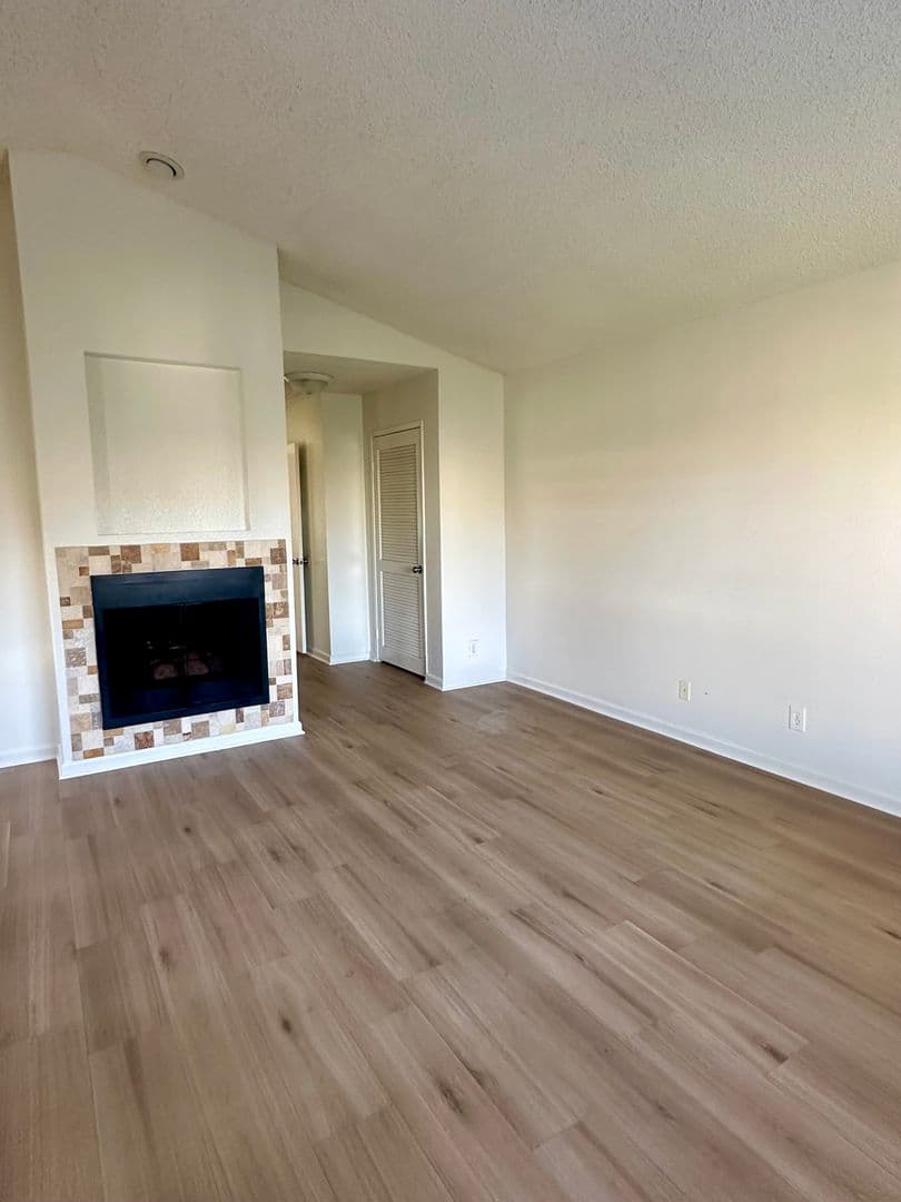 San Diego Apartment: 3175 Cauby St.