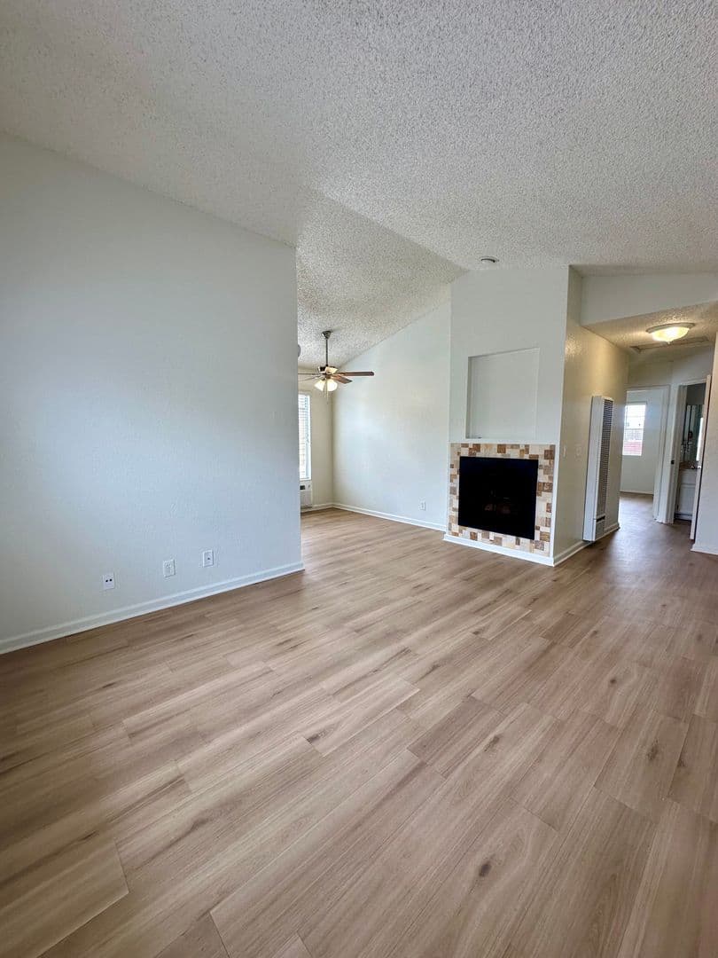 San Diego Apartment: 3175 Cauby St.