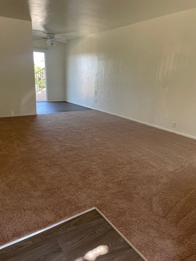 La Mesa Apartment: 7482 Mohawk Street