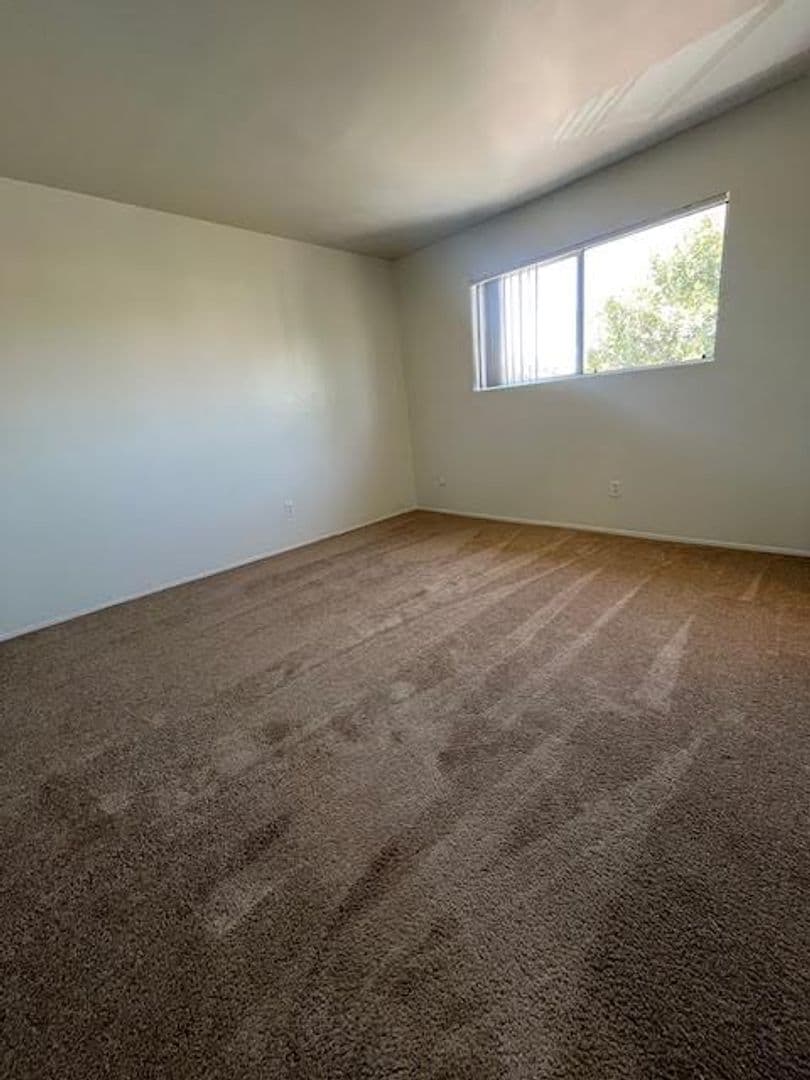 La Mesa Apartment: 7482 Mohawk Street