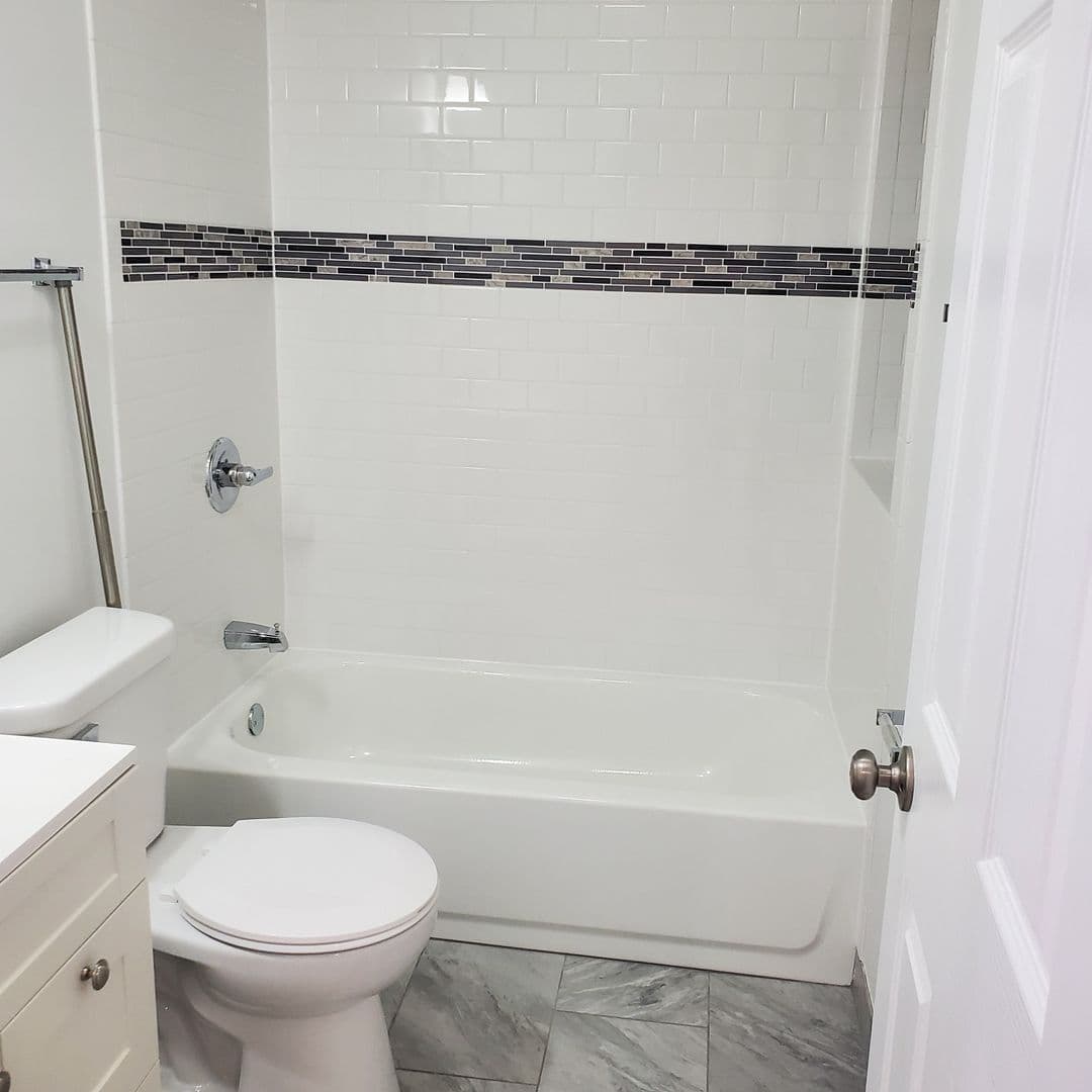 Park Ridge Apartment: 7-11 S. Chester Ave