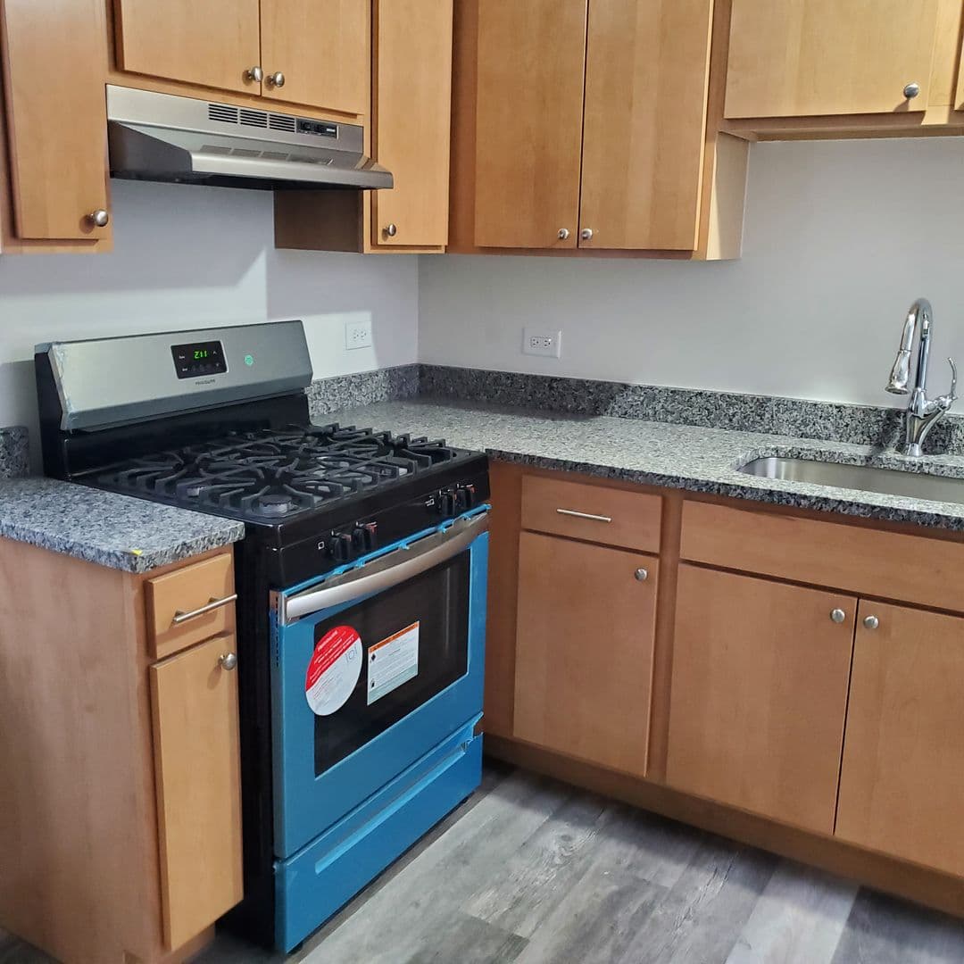 Chicago Apartment: 1007 N. Lavergne Ave