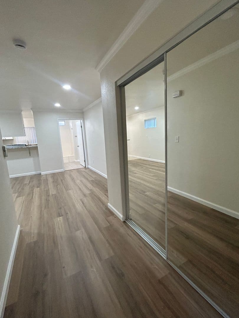 La Mesa Apartment: 7482 Mohawk Street