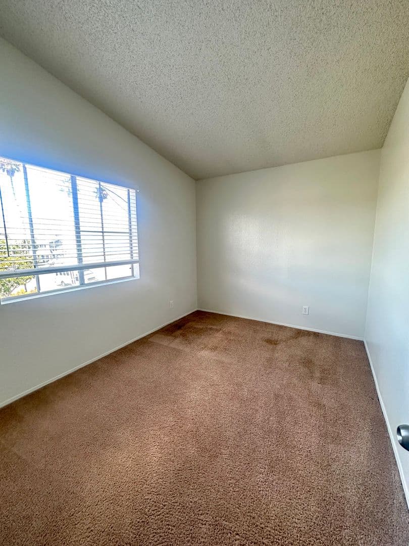 San Diego Apartment: 3175 Cauby St.