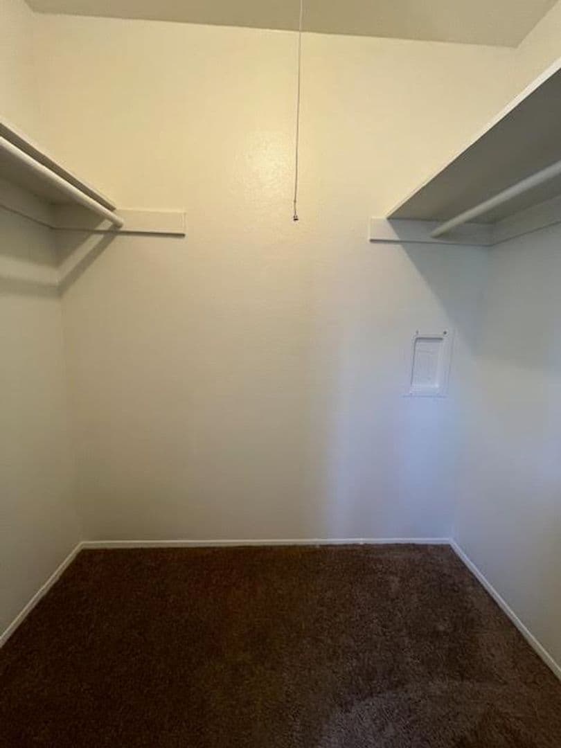 La Mesa Apartment: 7482 Mohawk Street