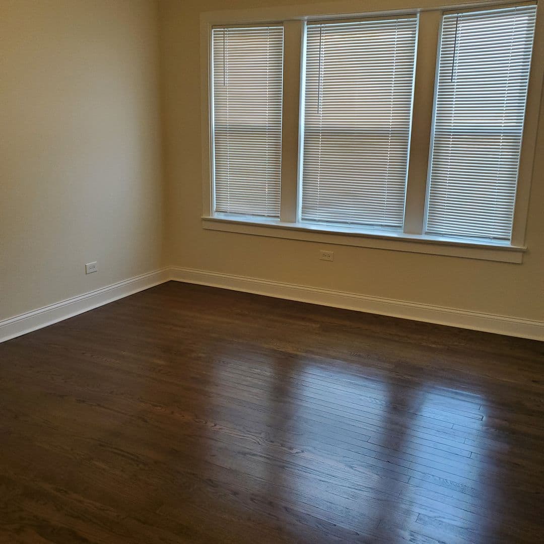 Chicago Apartment: 5027 W. Washington