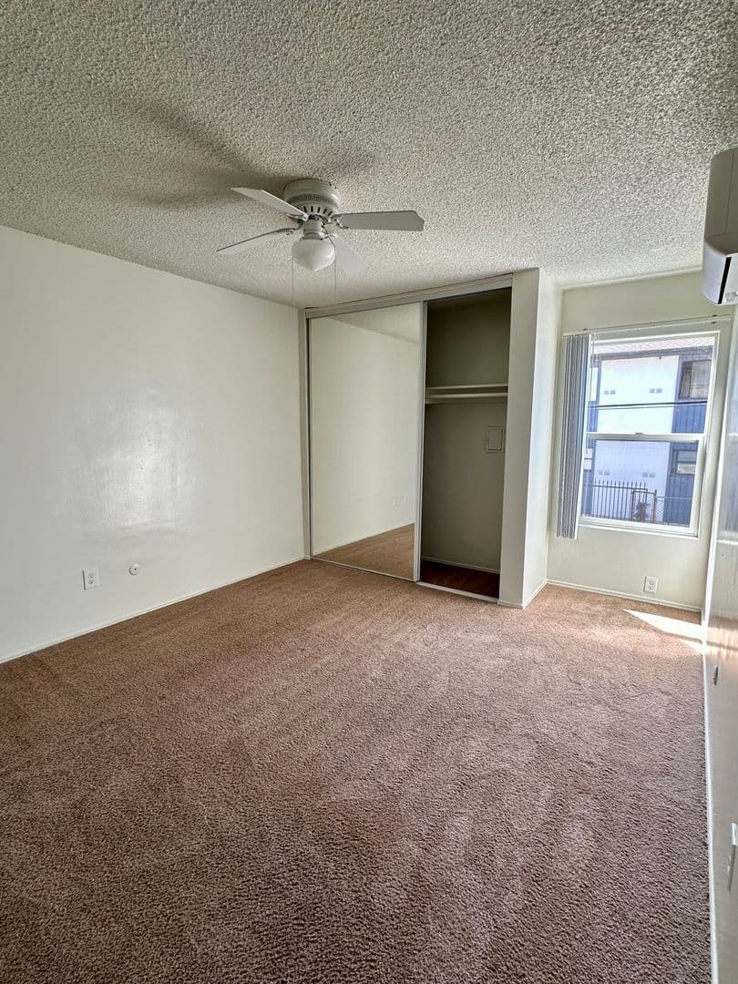 San Diego Apartment: 3175 Cauby St