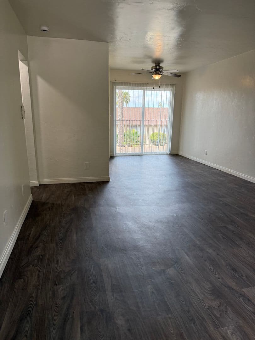 La Mesa Apartment: 7482 Mohawk Street