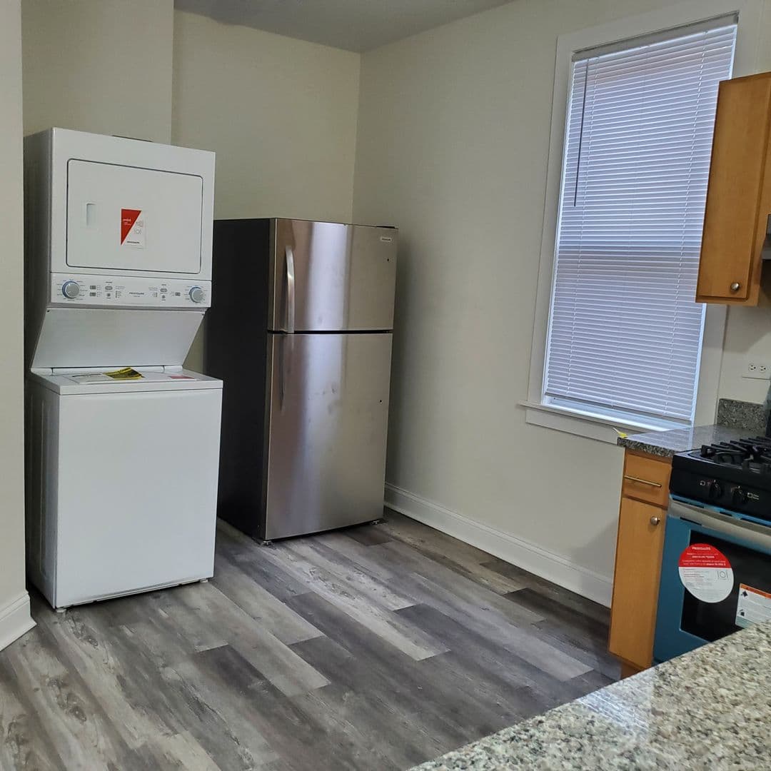 Chicago Apartment: 1007 N. Lavergne Ave