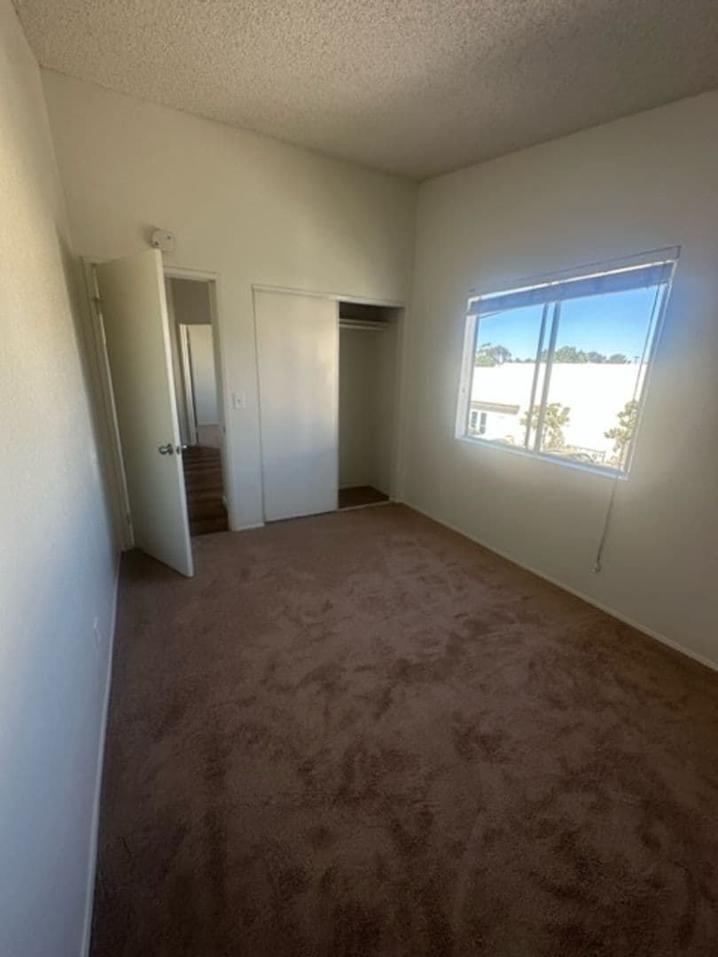 San Diego Apartment: 3175 Cauby St.