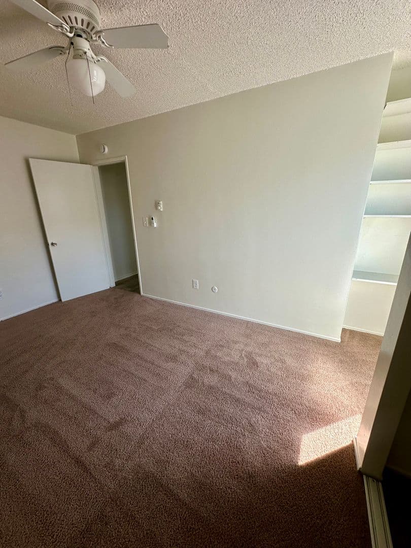 San Diego Apartment: 3175 Cauby St
