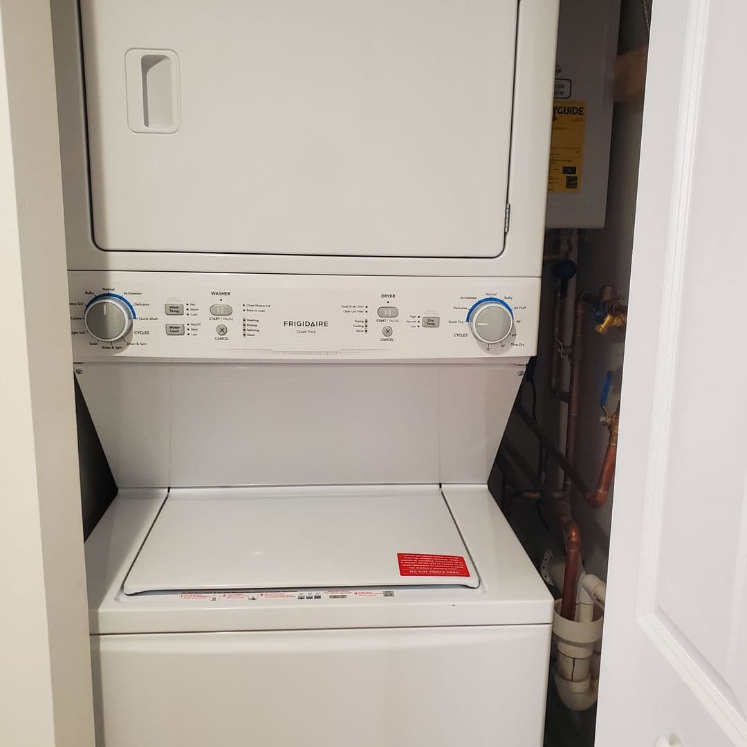 Park Ridge Apartment: 7-11 S. Chester Ave