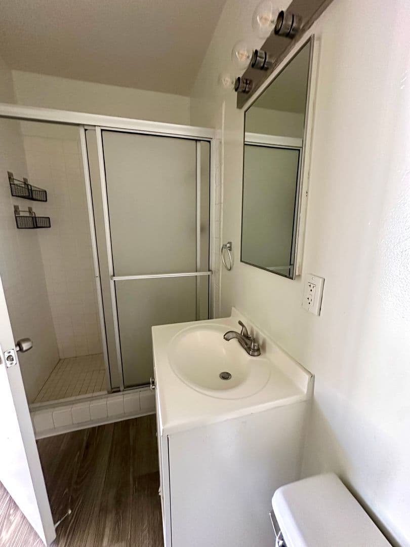 San Diego Apartment: 3175 Cauby St