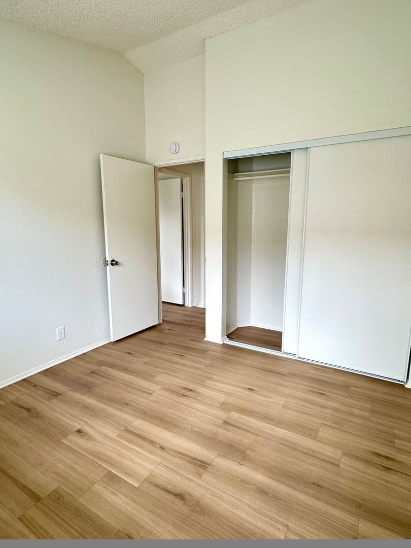 San Diego Apartment: 3175 Cauby St.