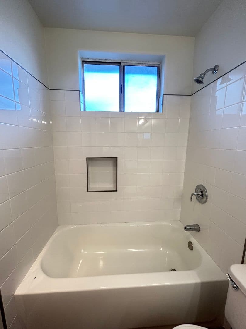 La Mesa Apartment: 7482 Mohawk Street