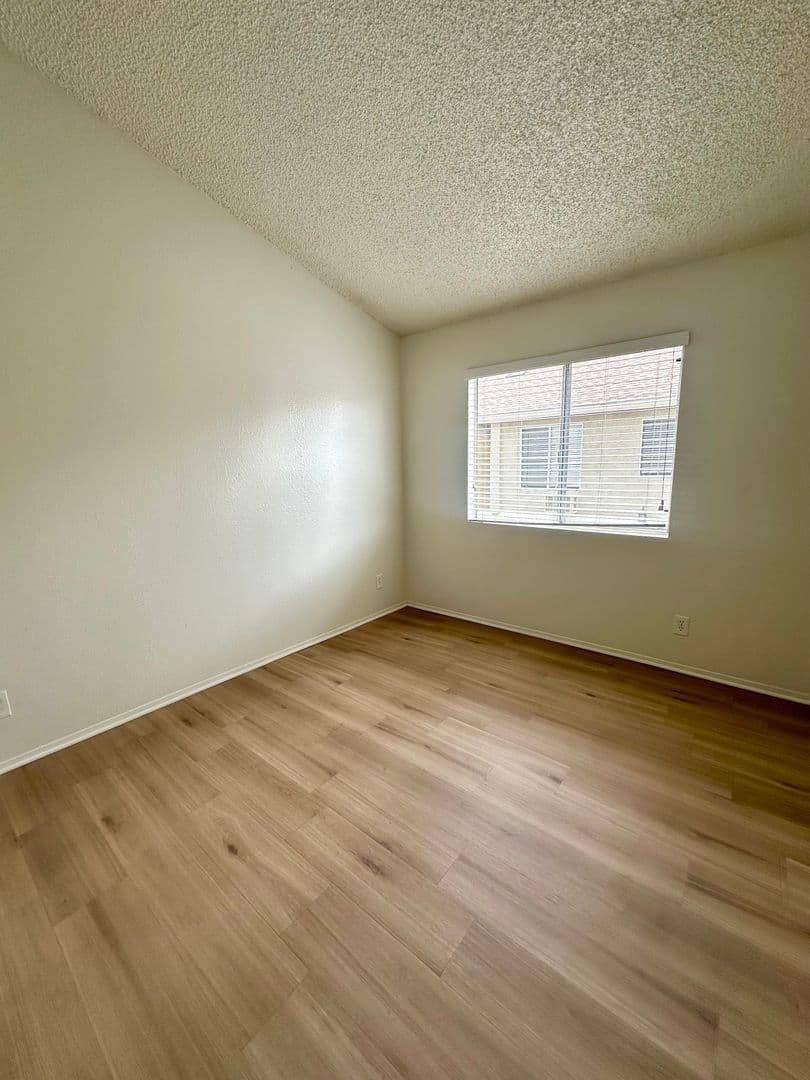 San Diego Apartment: 3175 Cauby St.