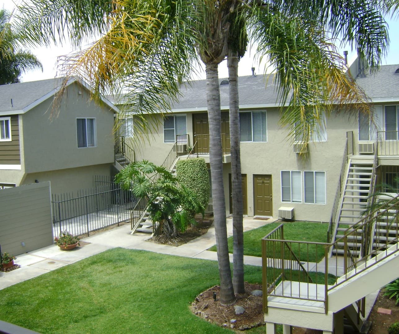 San Diego Apartment: 3175 Cauby St.