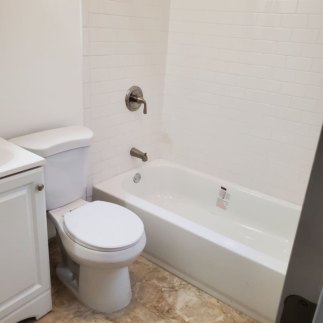 Chicago Apartment: 1007 N. Lavergne Ave