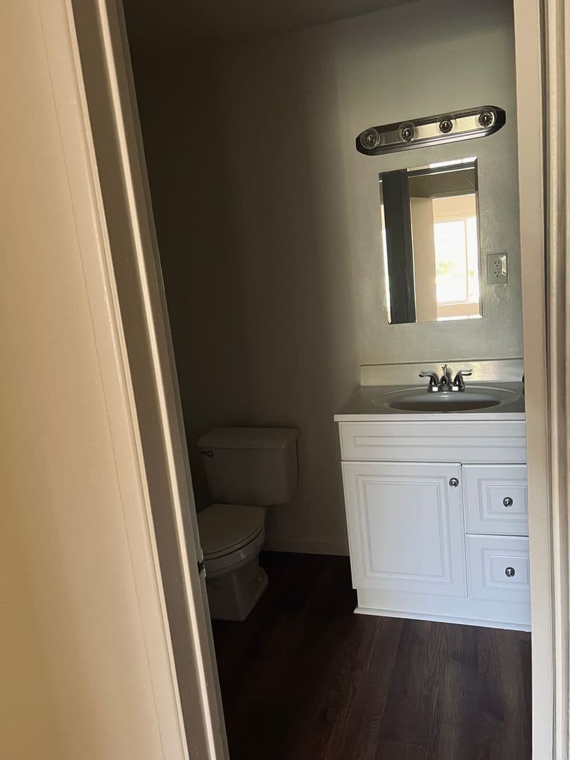 San Diego Apartment: 3175 Cauby St