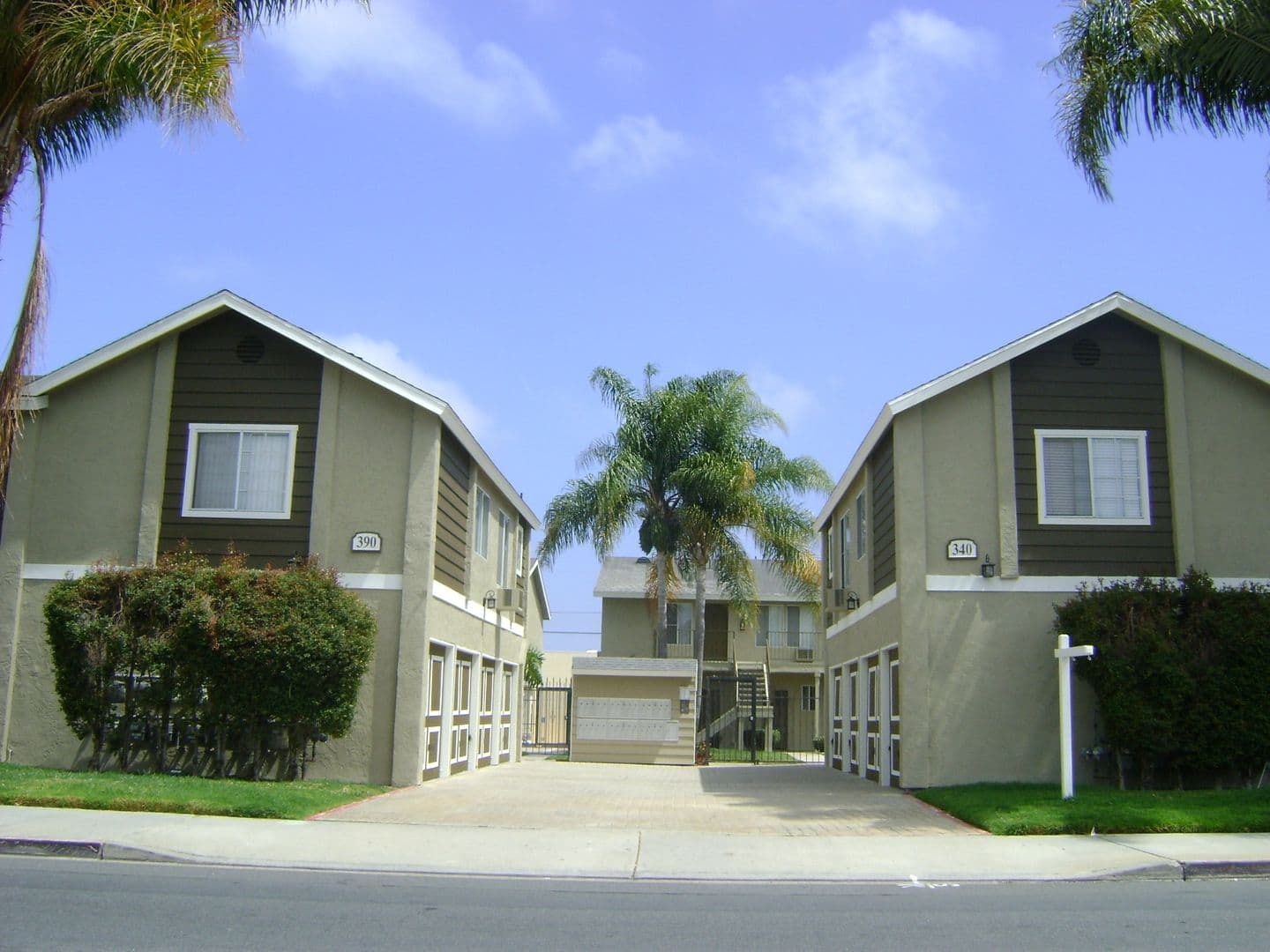San Diego Apartment: 3175 Cauby St.