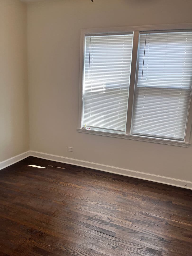 Chicago Apartment: 5026-32 W. Madison St