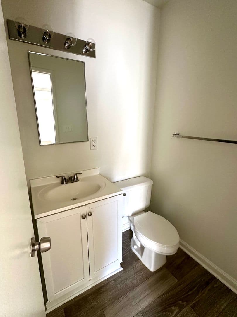 San Diego Apartment: 3175 Cauby St
