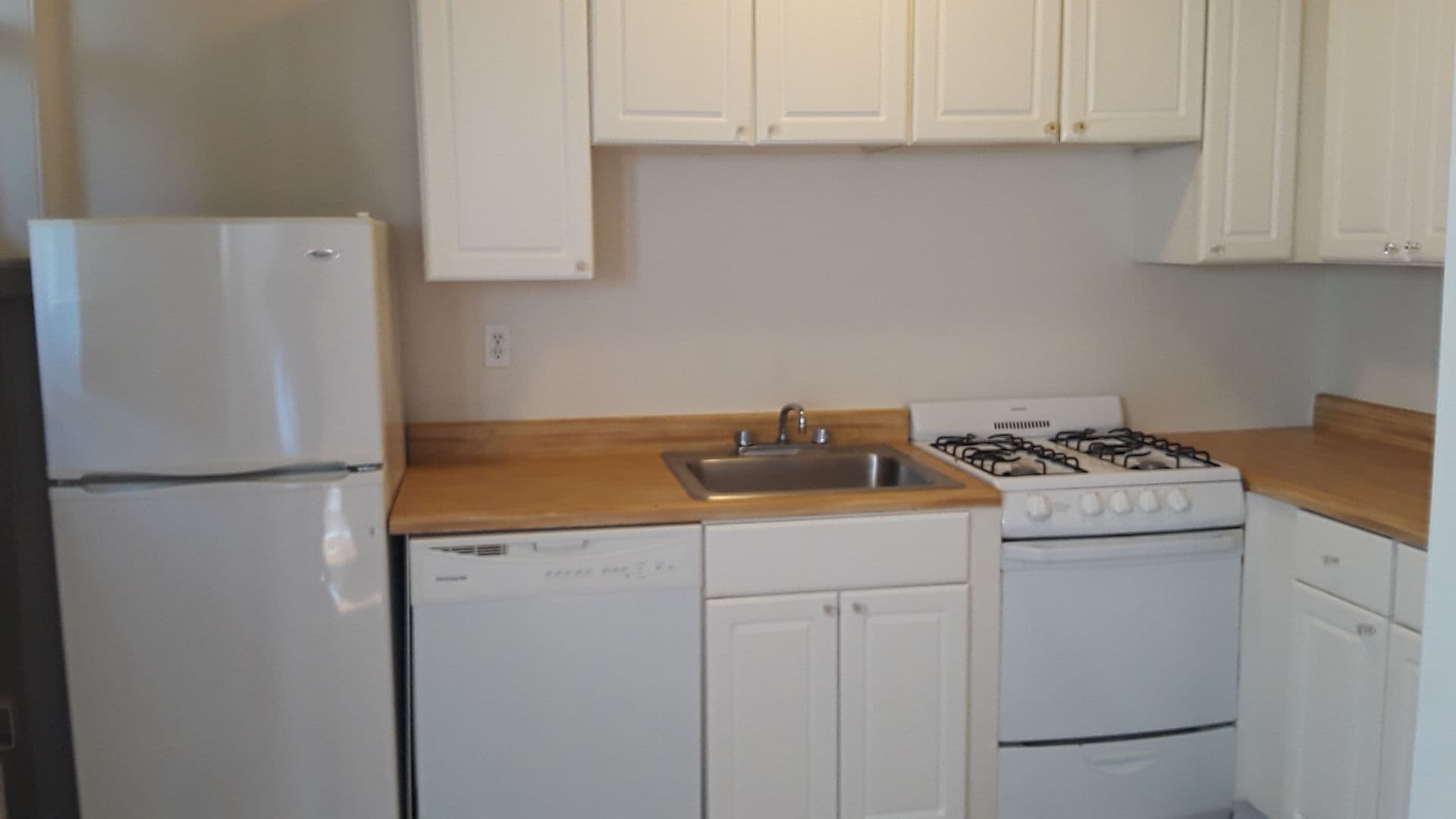 Park Ridge Apartment: 7-11 S. Chester Ave