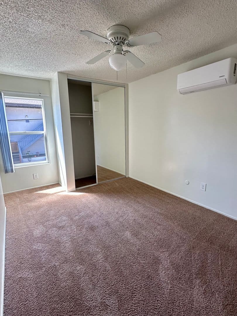 San Diego Apartment: 3175 Cauby St